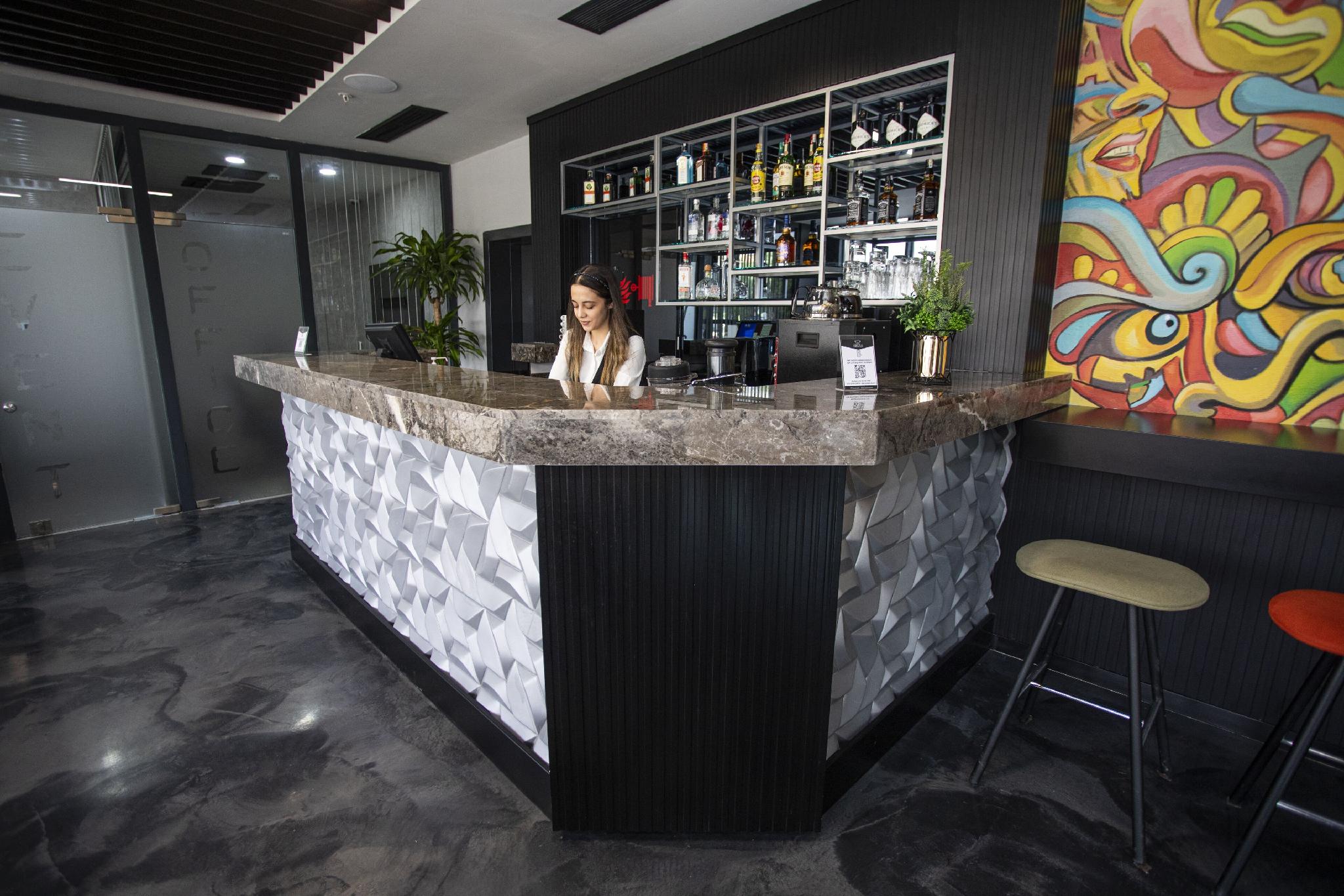 The Arena Hotel 4/25