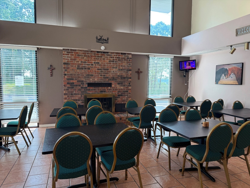 Ozark Valley Inn 33/50