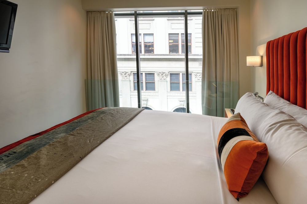 Hotel DeBrett 17/67