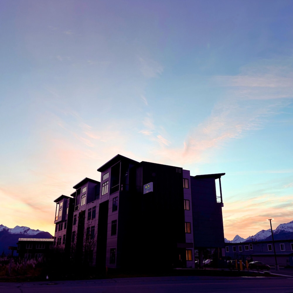 Chugach Naswik Suites 3/14