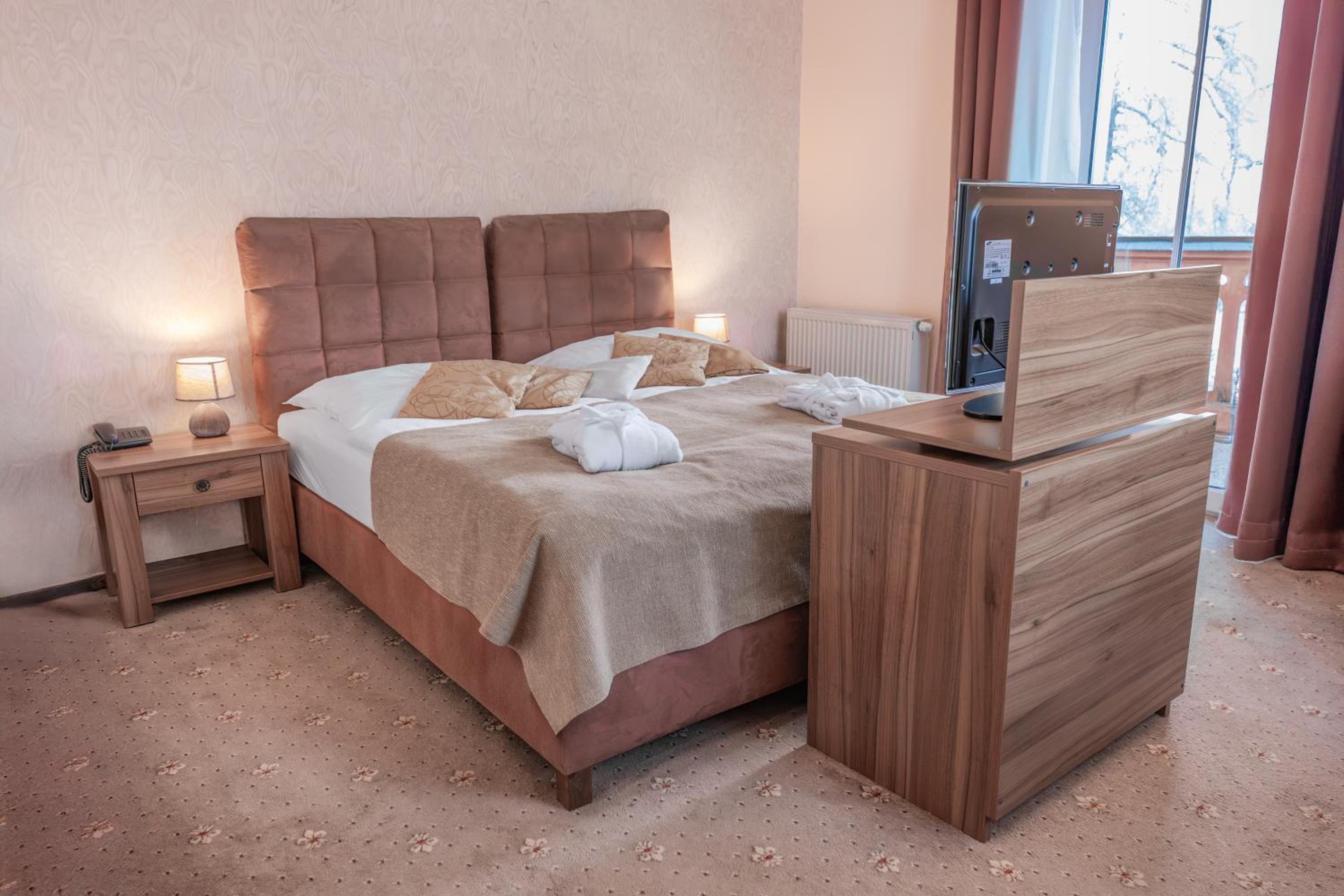 Room, Double Bed, Balcony