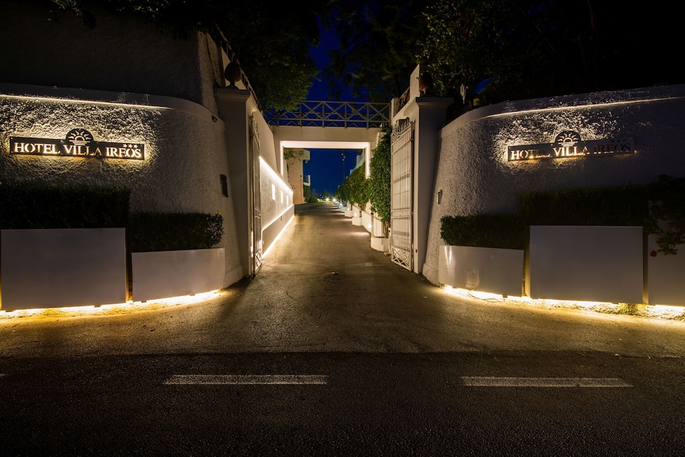 Hotel Villa Ireos 38/50