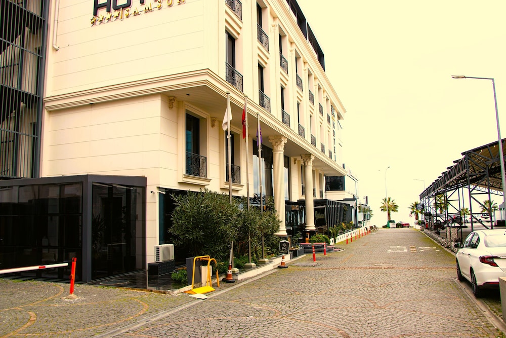 B&C Hotel Spa 33/37