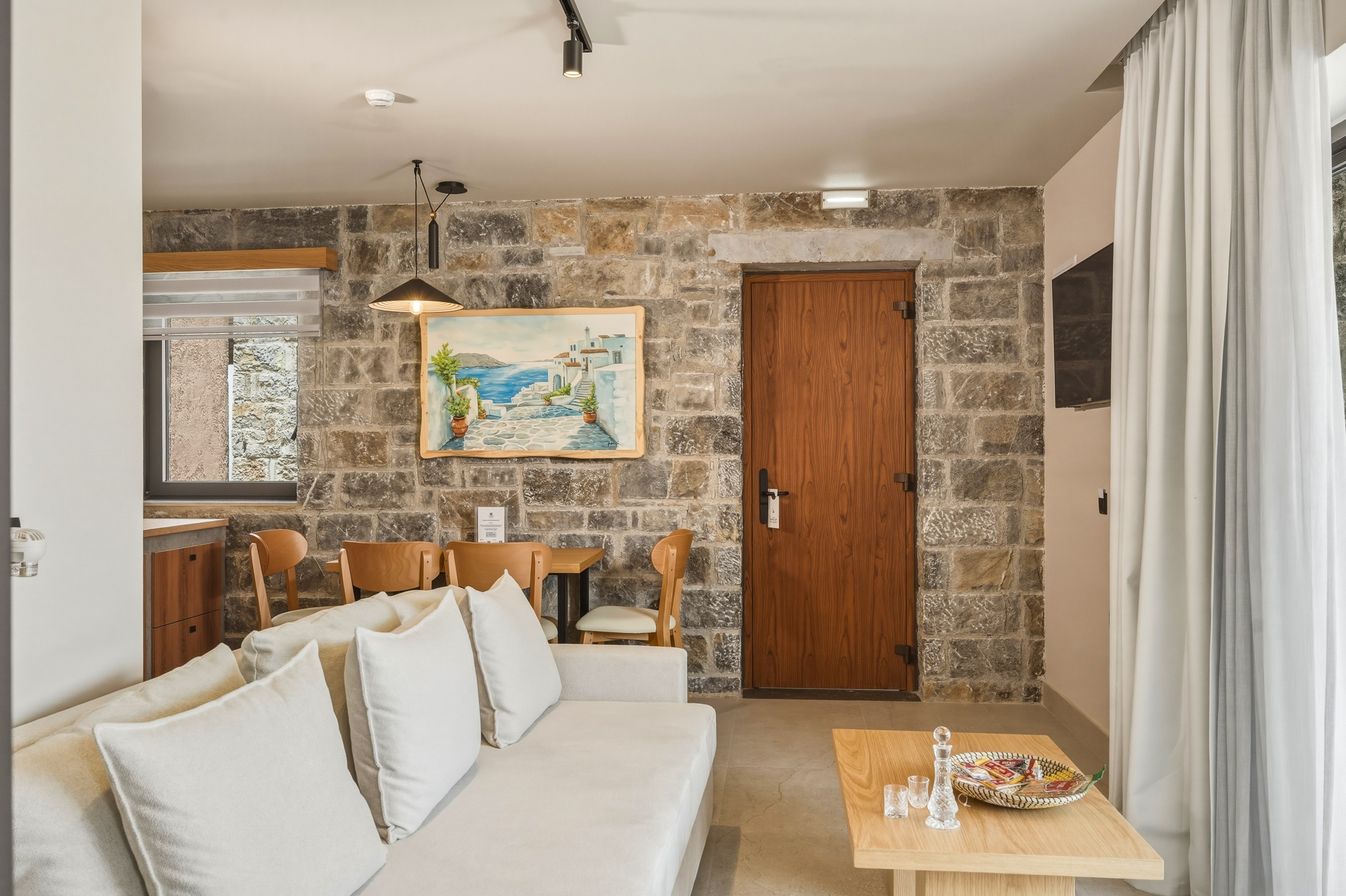 1 Bedroom, Suite, Outdoor Jetted Tub، VOLTA Seaside hotel - Adult-only 4/10