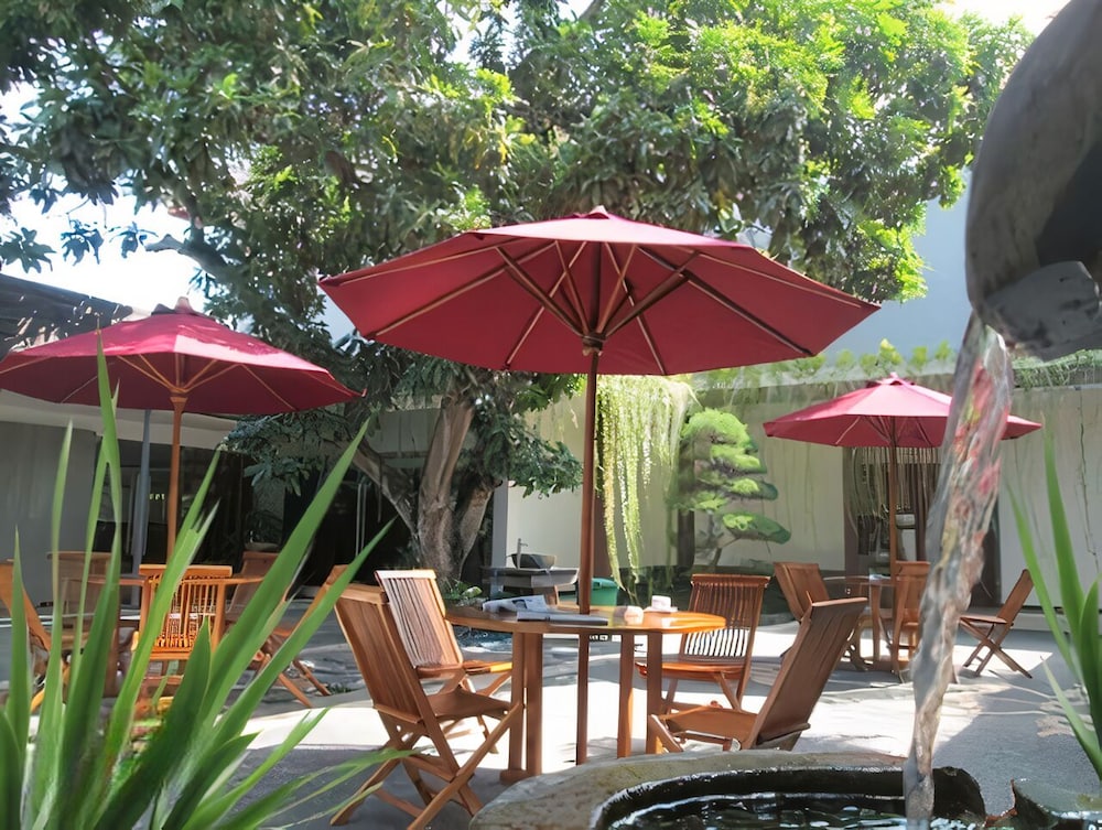 The Kanjeng Suites Kuta Galeria - Bali 47/56