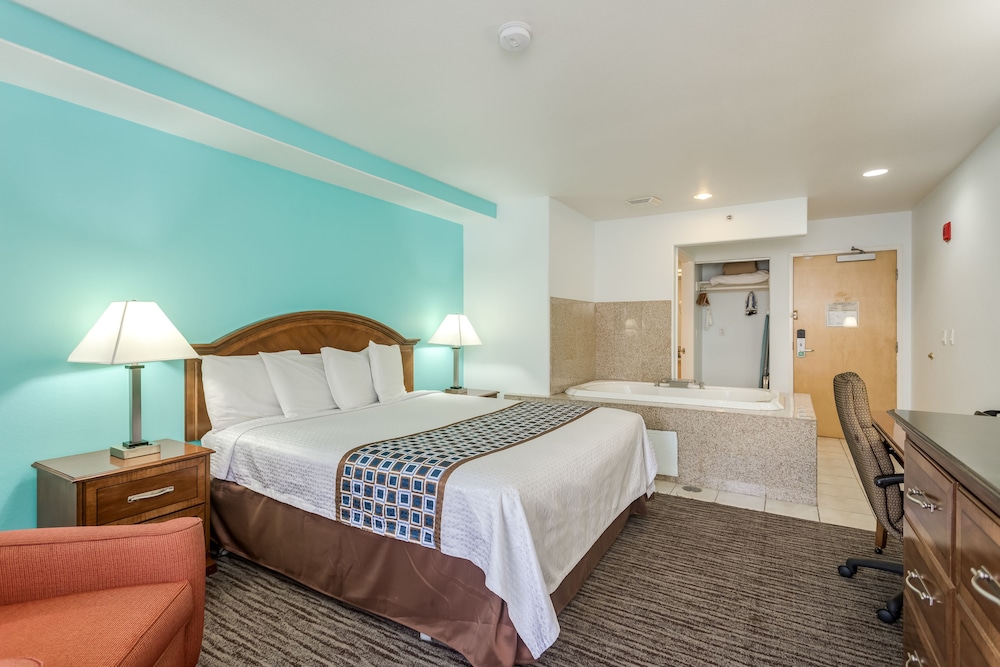 Pacifica Beach Hotel 17/56