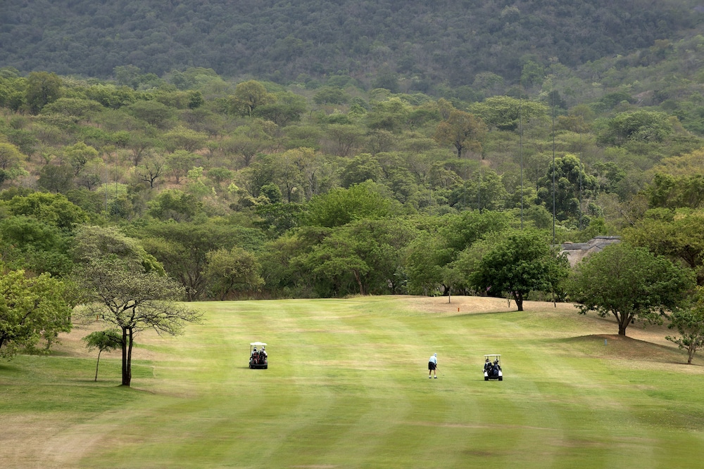 Kruger Park Lodge 24/67