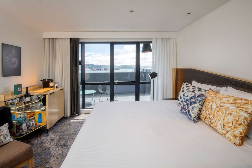 QT Wellington 5/50