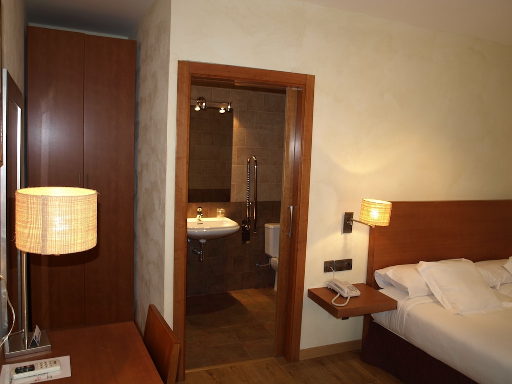 Hotel Las Leyendas 20/60