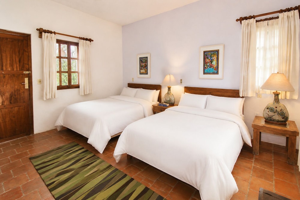 Standard, 2 Double Beds