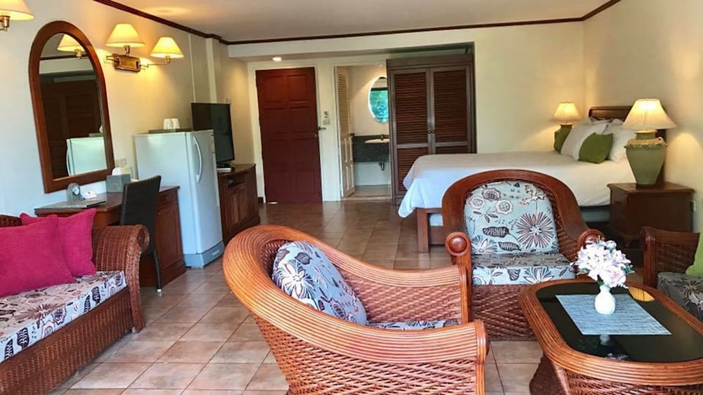 Surin Bay Apartment 26/31