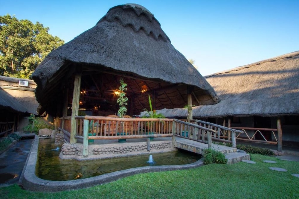 Ngolide Lodge 42/45