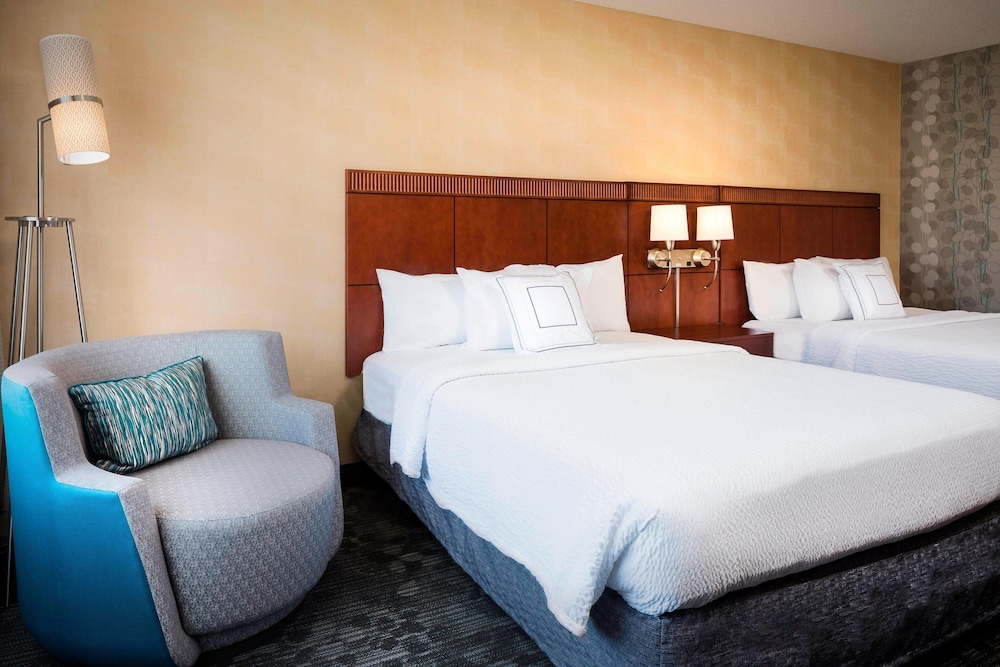 Courtyard by Marriott Kansas City Shawnee 15/71