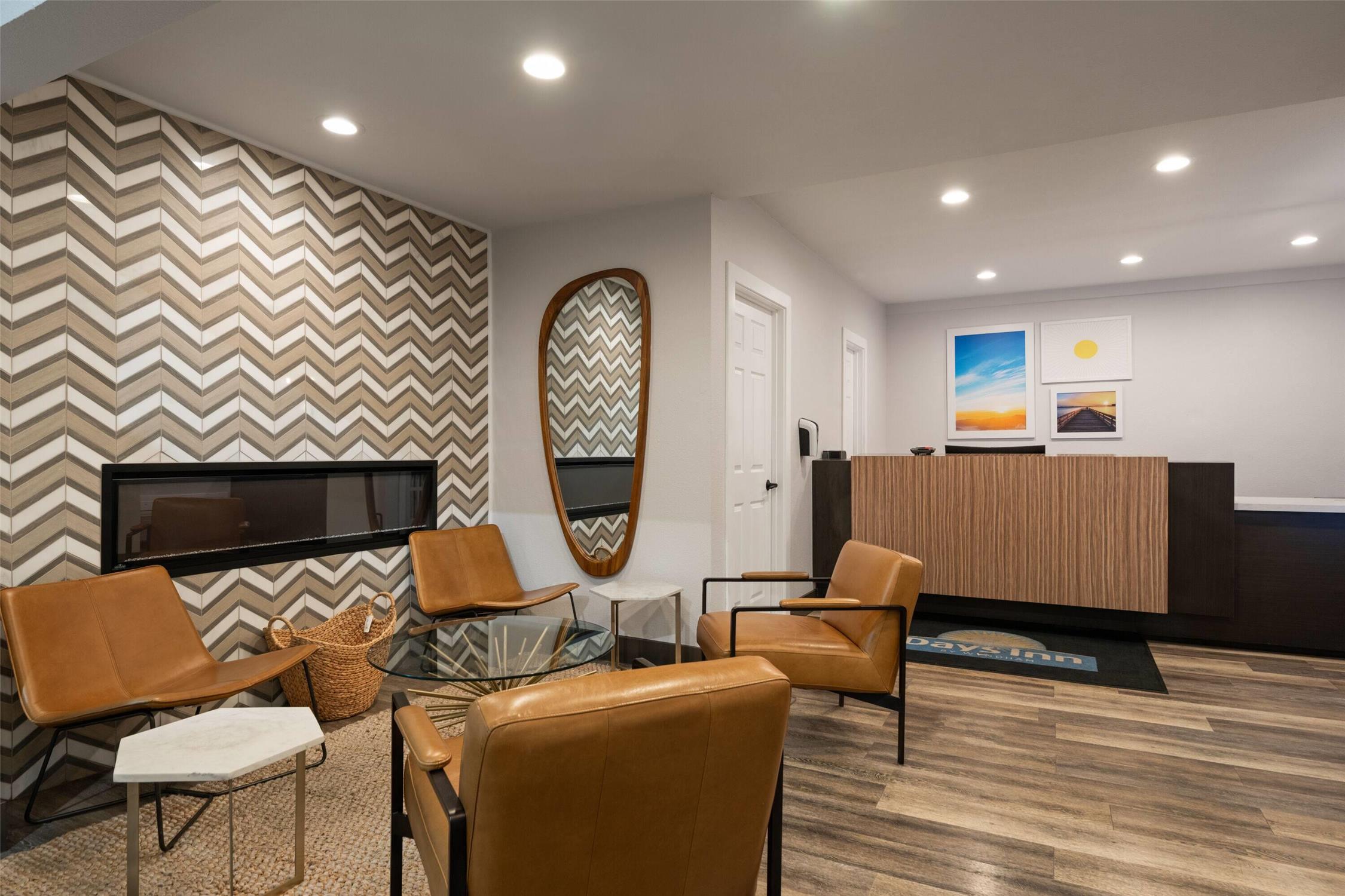 Days Inn by Wyndham Monterey Downtown 17/31