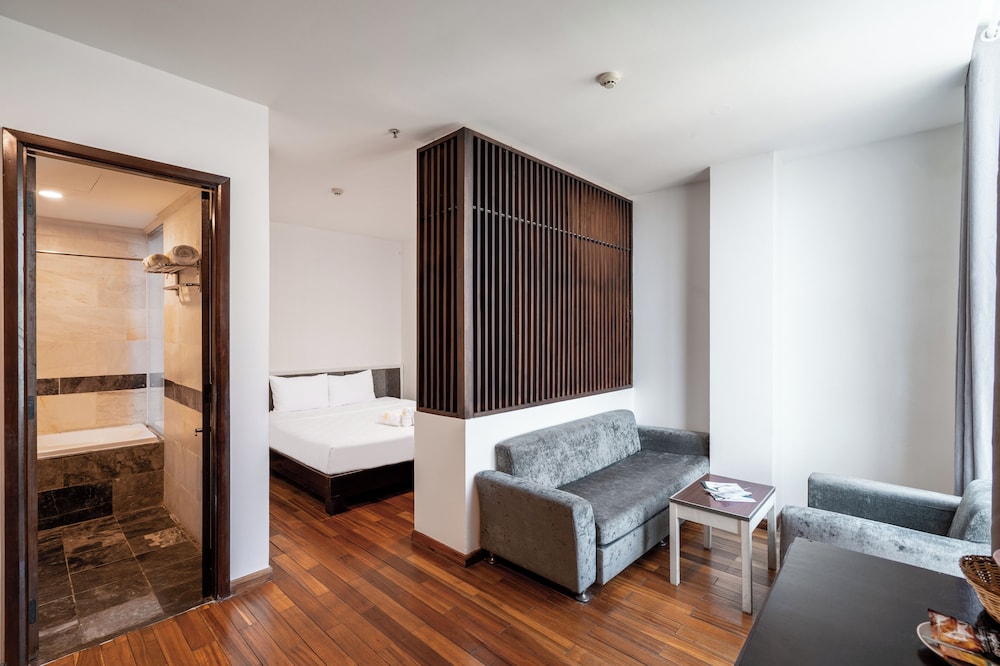 Big Home Hotel 37/47