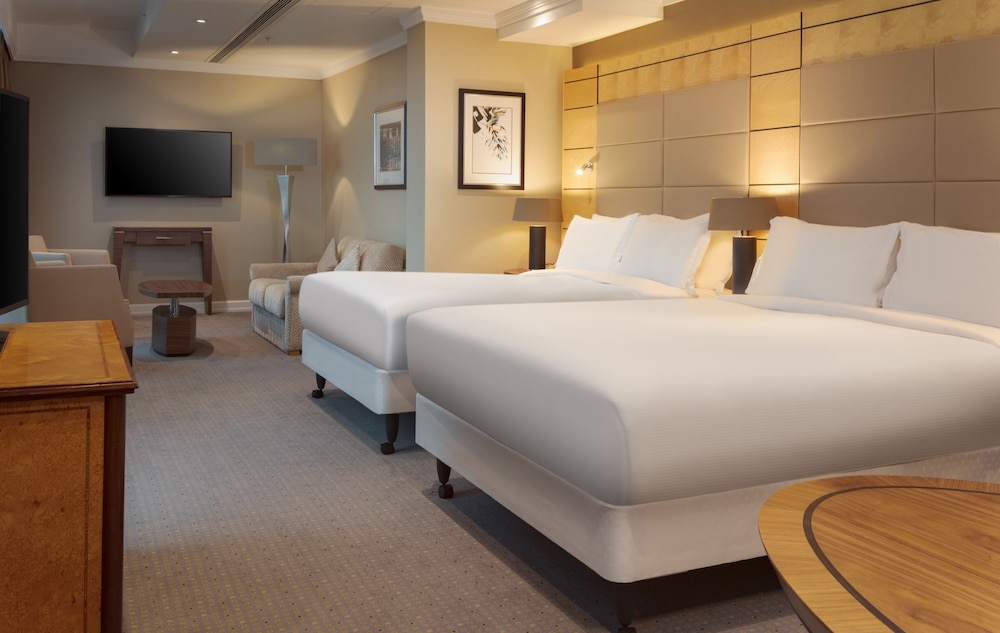 Hilton London Paddington 25/84