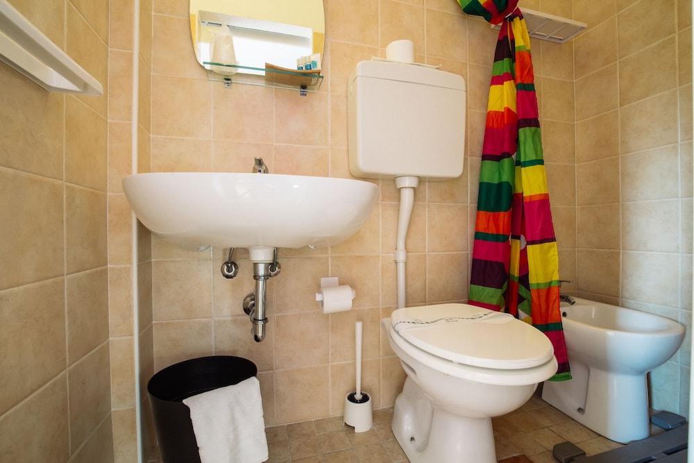 HOTEL RIMINI ERIALE 38/40