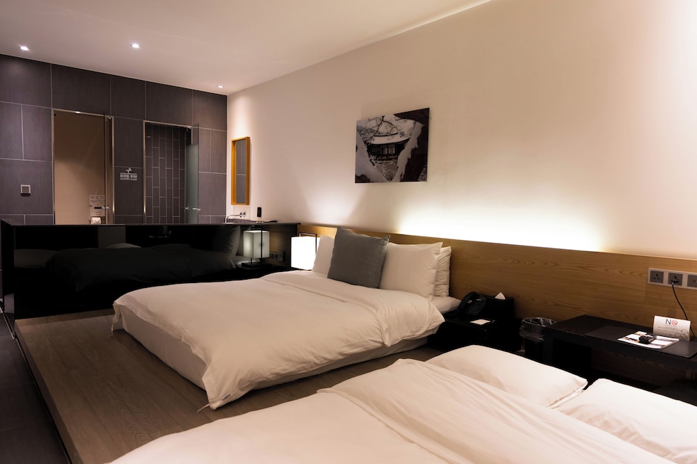 The Classic Hotel 22/68