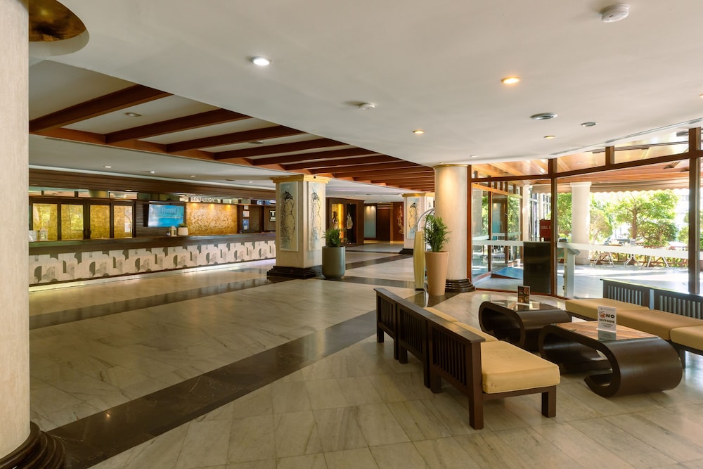 Mountain Beach Hotel 17/73