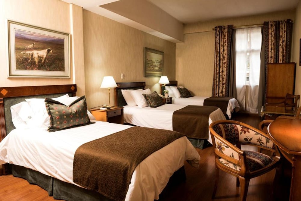 ROOM, TRIPLE