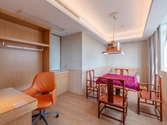Vienna International Hotel (Zhuhai Gaolangang International) 44/56