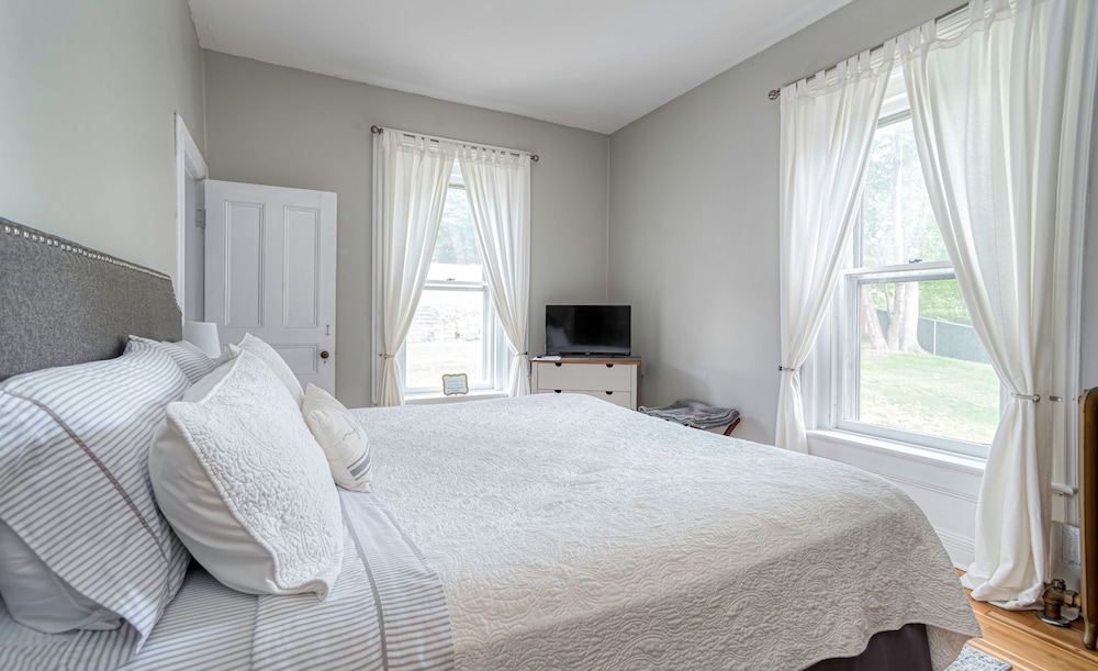Hatch House Bed & Breakfast 8/38