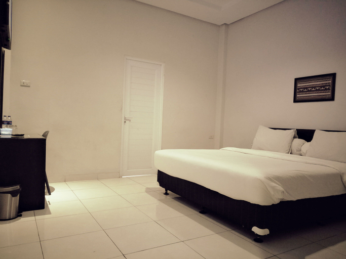 Tango Hostel 5/11