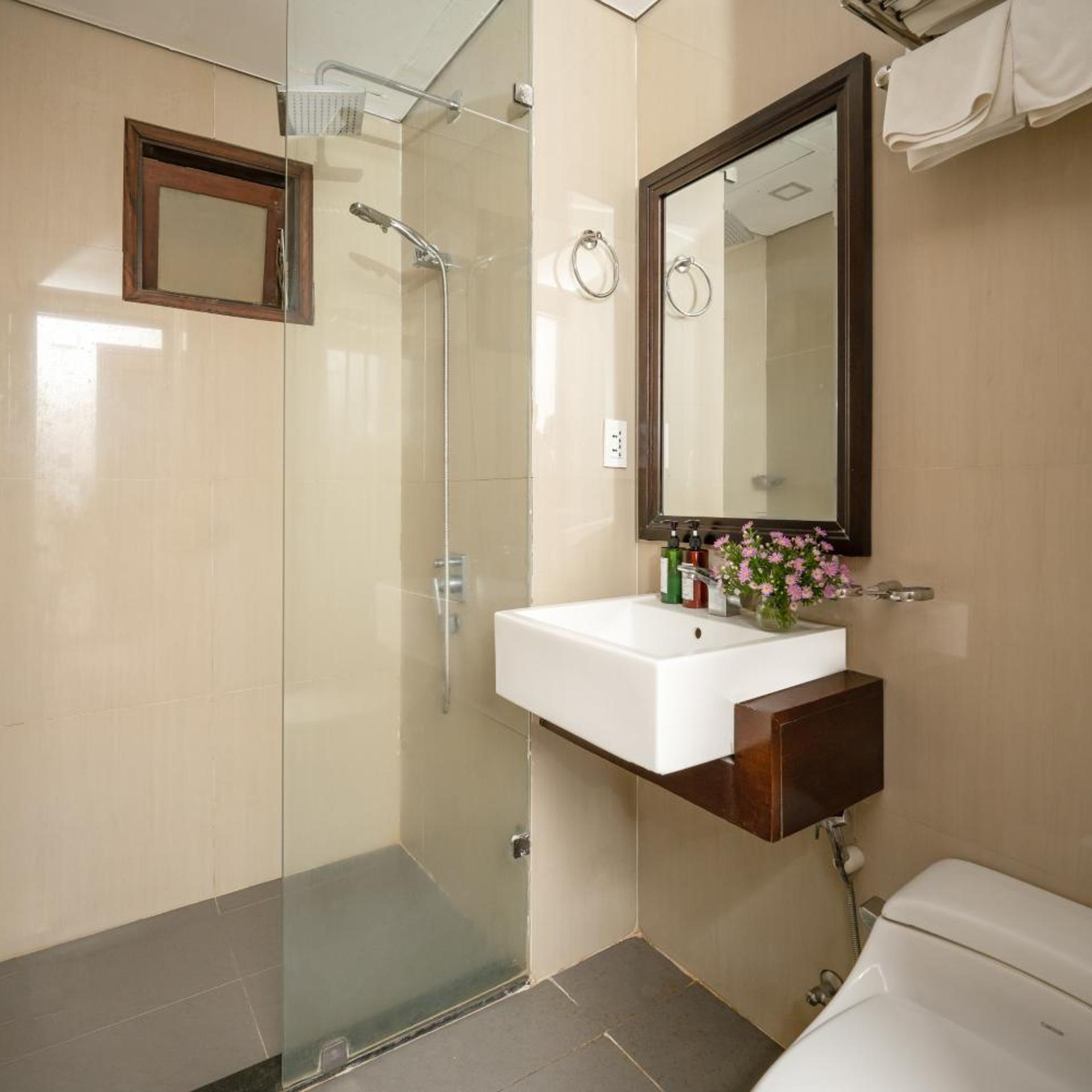 Zenta Hotel 25/28