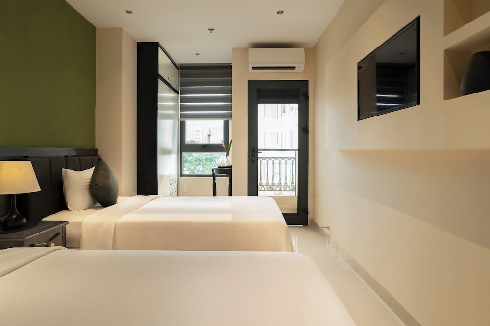 Royal Hotel Nha Trang 33/55