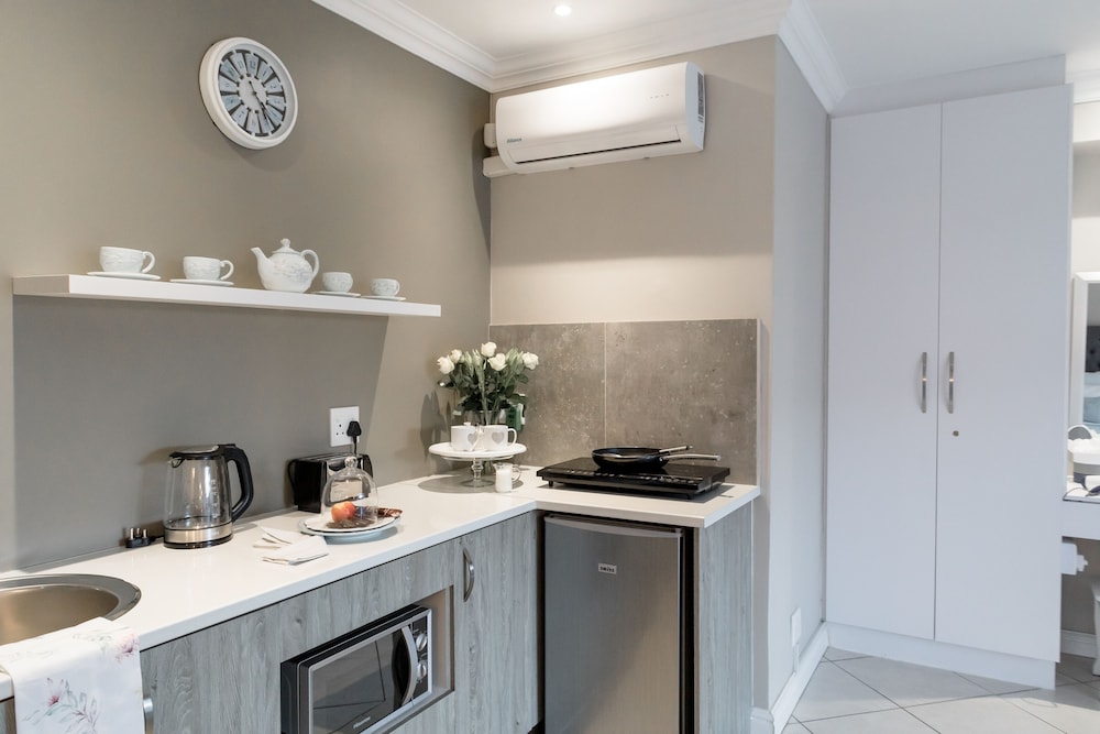 Wagtails Guest House 45/50