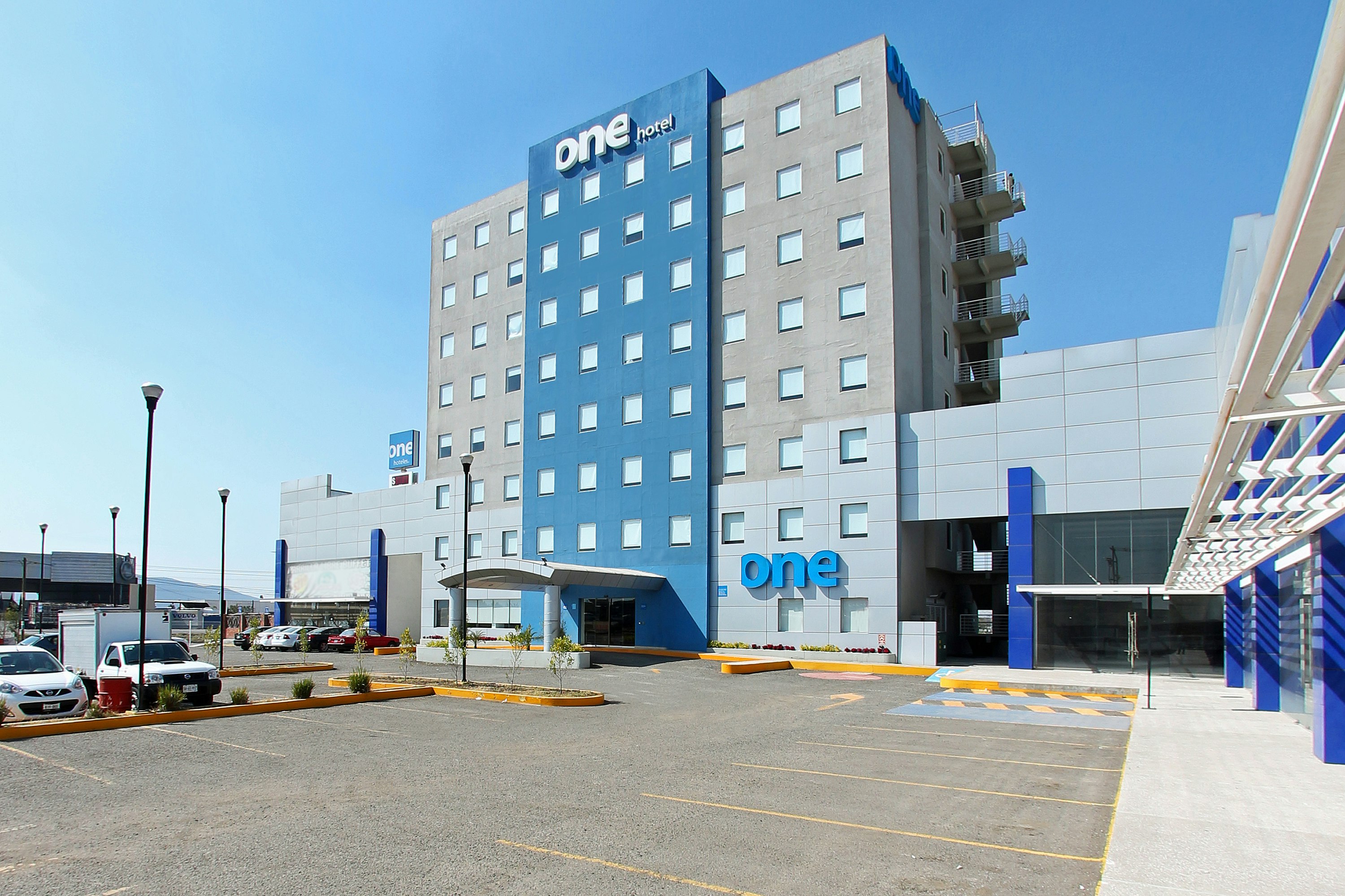 One Queretaro Aeropuerto Hotel 59/63