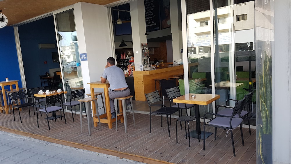 Alora Apartments 30/50