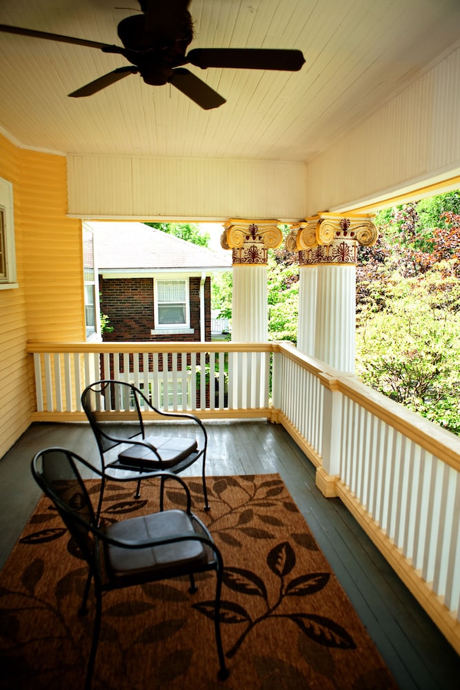Showers Inn 37/71