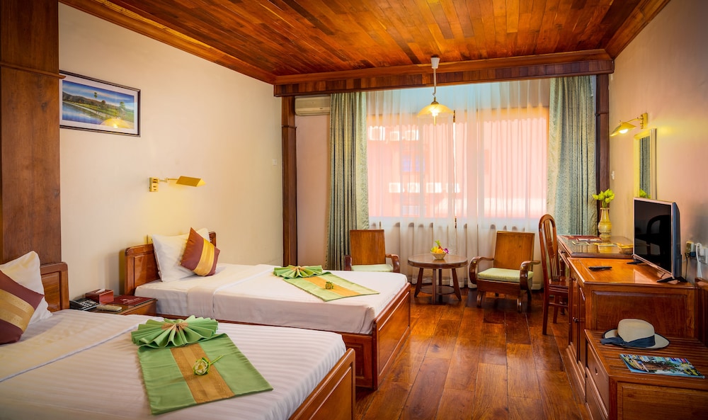 SUPERIOR, TWIN BEDS