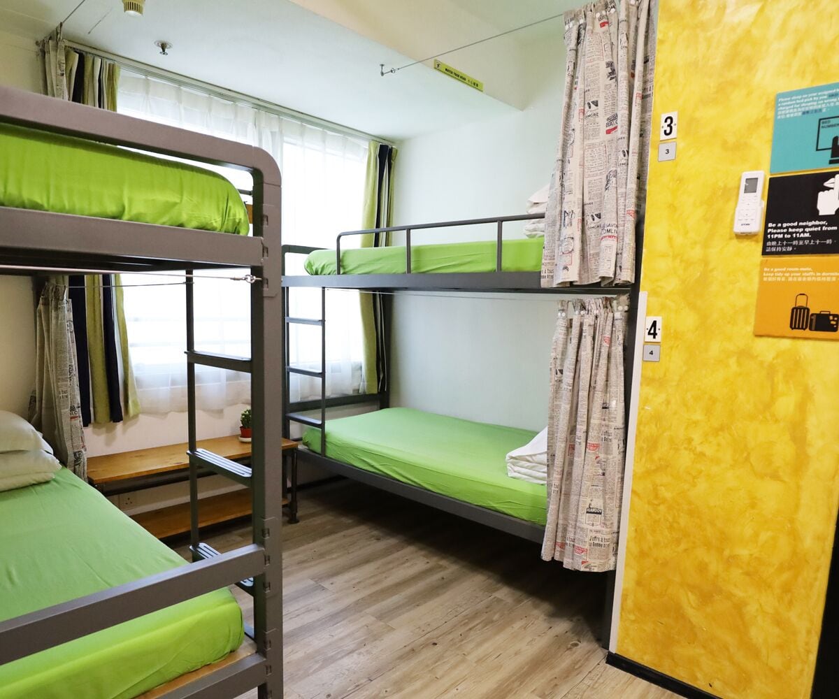 FEMALE DORM, 4 BEDS, UPPER BUNK