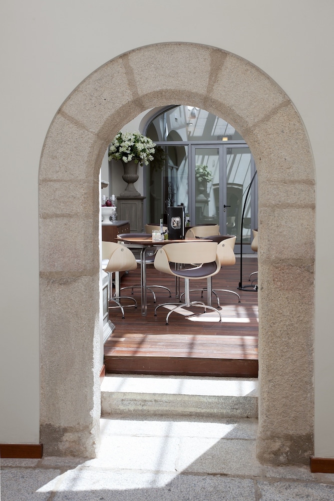 Parador De Caceres 37/63