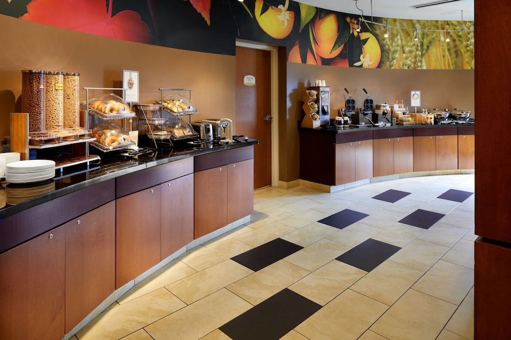 Fairfield Inn Suites Cumberland 7/50