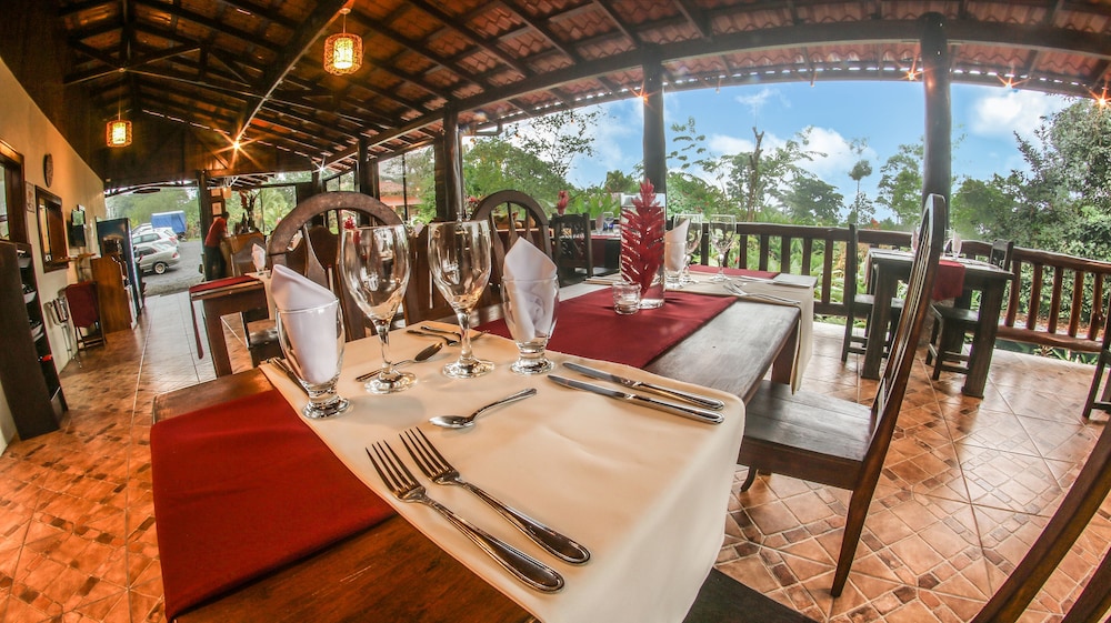 Hotel Rancho Cerro Azul 36/50