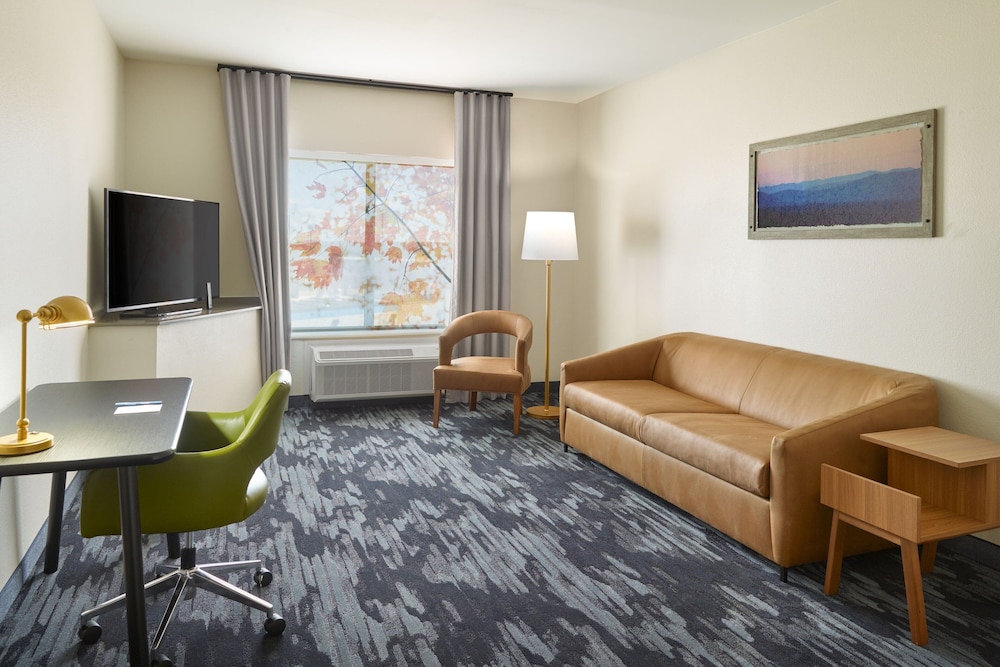 Fairfield Inn And Suites By Marriott Atlanta Mcdonough 29/41