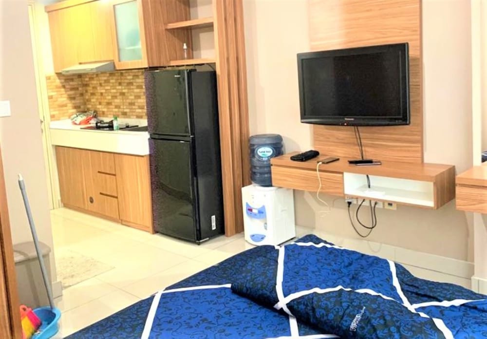 Springlake Apartment Summarecon by Veeroom by ZUZU 30/42
