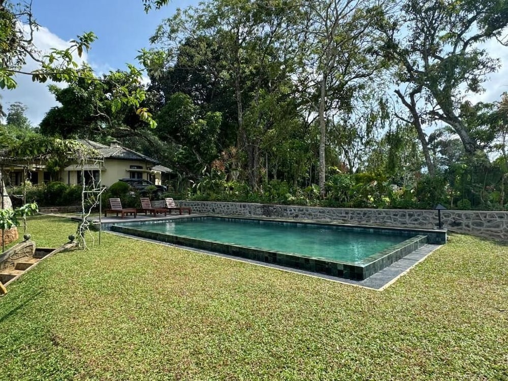 Ancoombra Tea Estate Bungalow 37/38