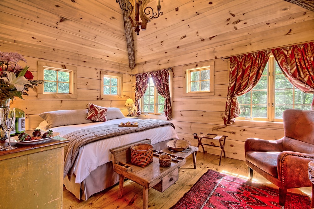 Lake Rabun Hotel Restaurant 16/50