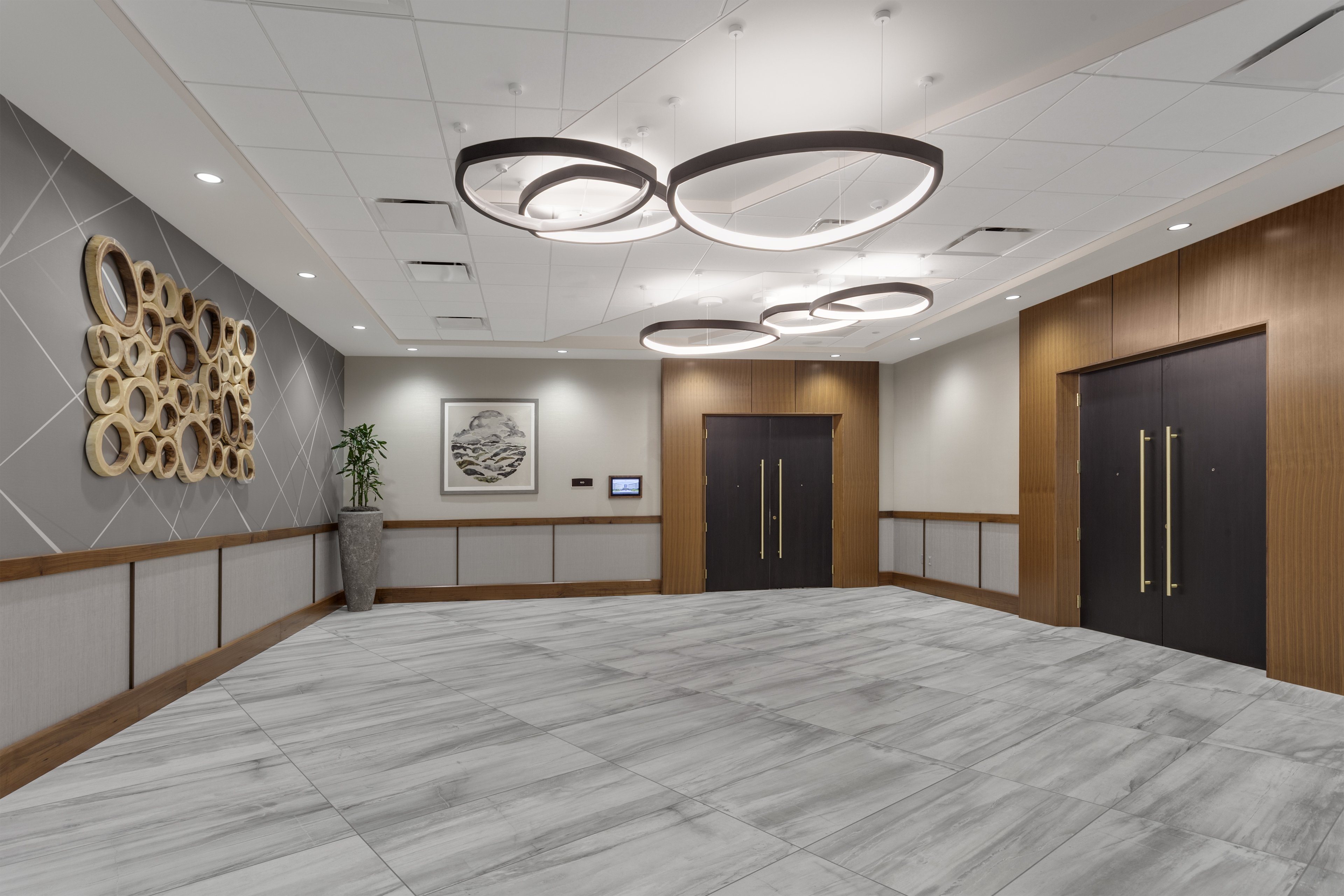 Crowne Plaza Lansing West 6/50