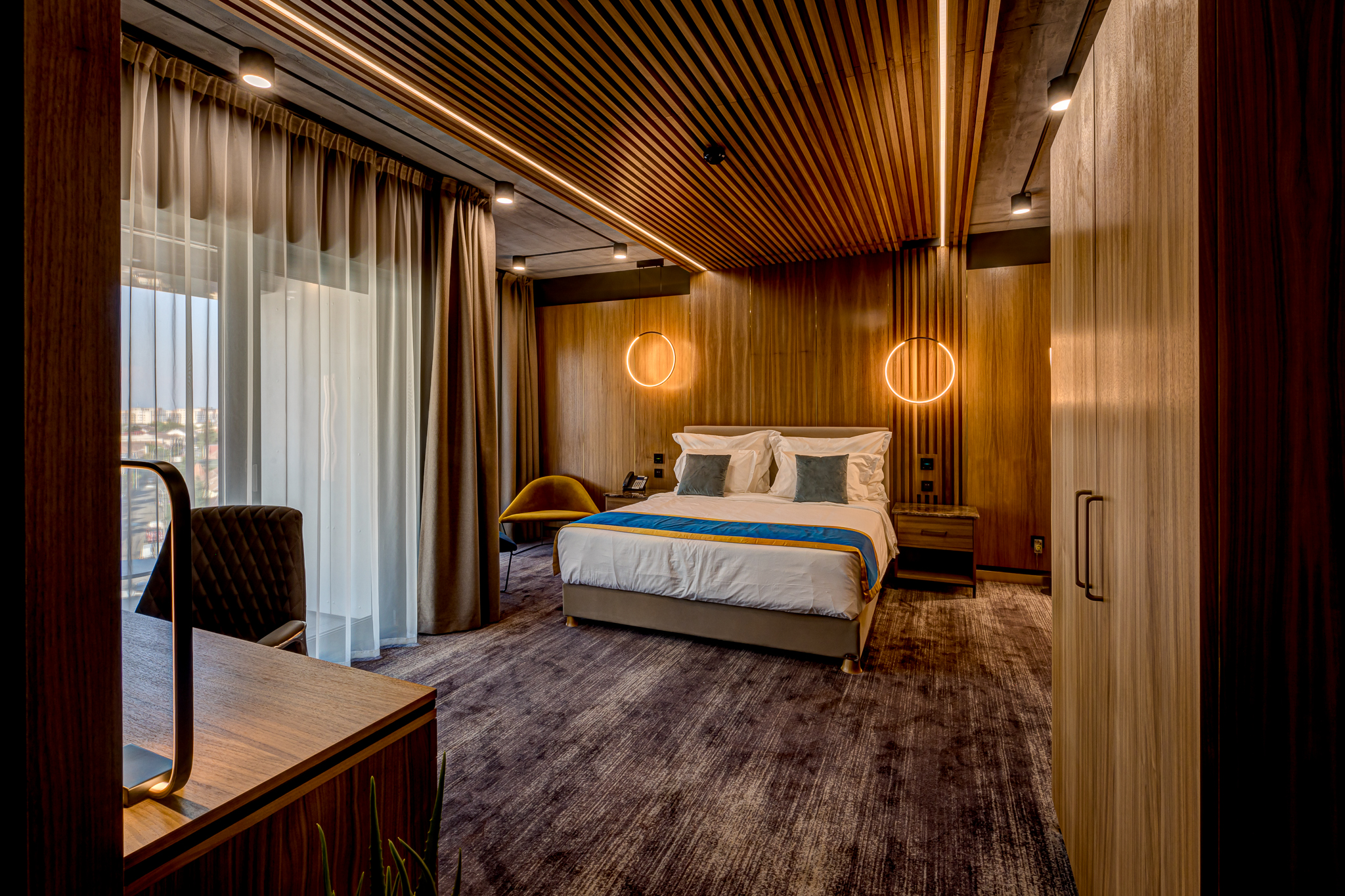 Deluxe, Single, Double or Twin Bed