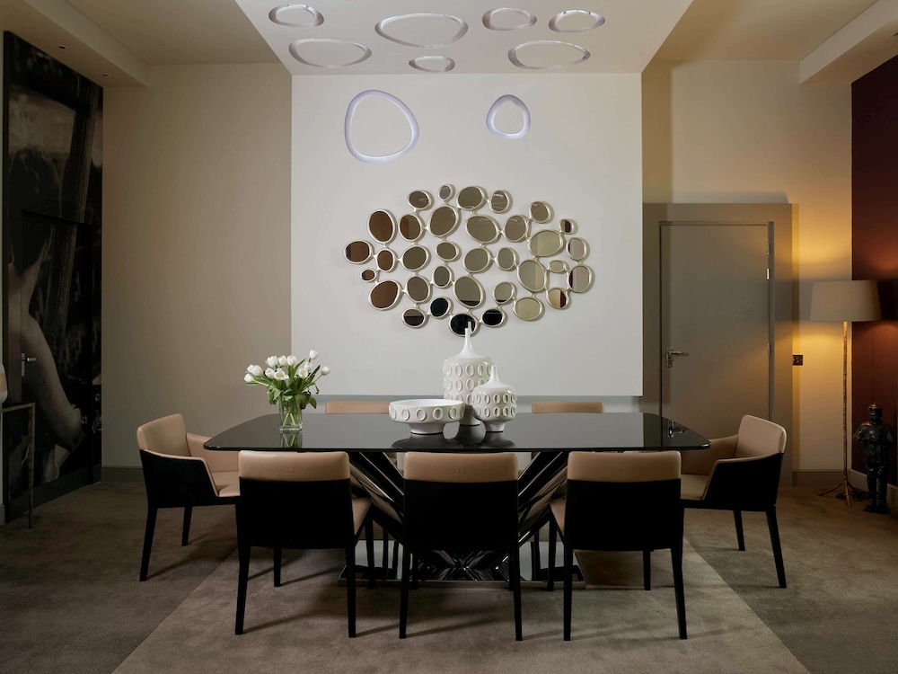 Sofitel London St James 59/70