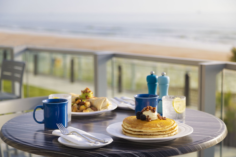 Max Beach Resort 32/50