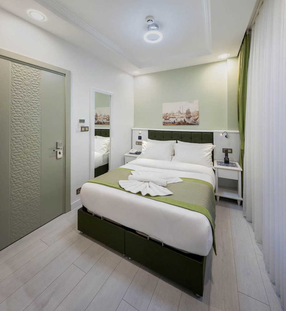 Obahan Hotel 12/39