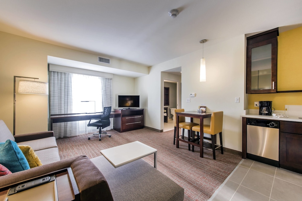 Residence Inn Nashua 23/40