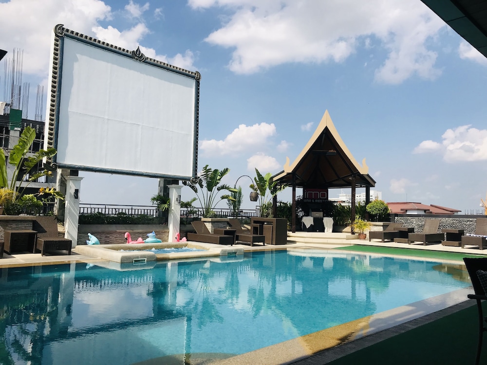Prime Asia Hotel 7/50