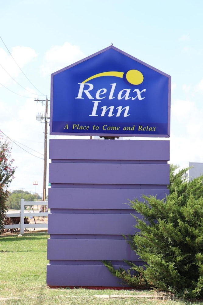 Knights Inn Mineral Wells 2/45